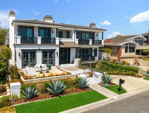 920 Kings Rd, Newport Beach CA  92663-5718 exterior