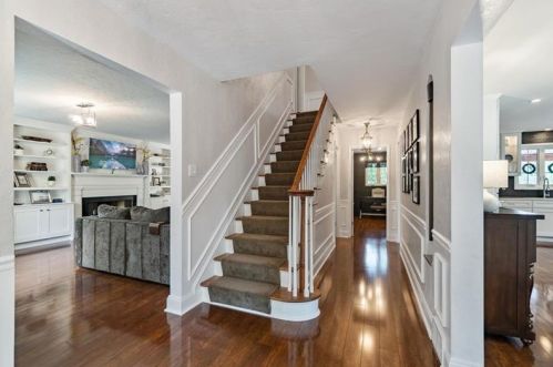 1270 Washington Rd, Pittsburgh, PA 15228-1867