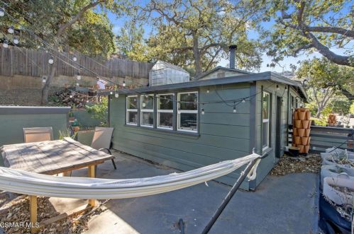 1268 Black Canyon Rd, Simi Valley CA 93063-4609 exterior