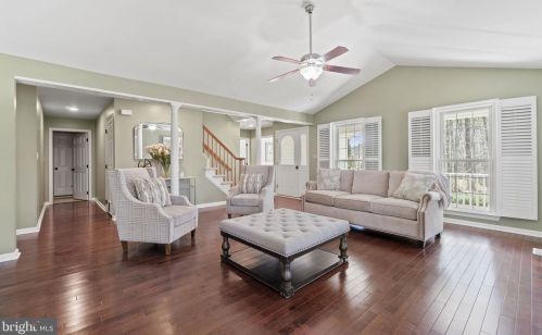 25 Countryside Dr, Fredericksburg VA  22406-4142 exterior