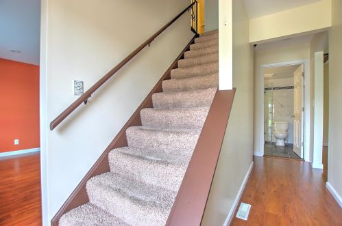 13 Arbor Dr, Newport, KY 41076-1601