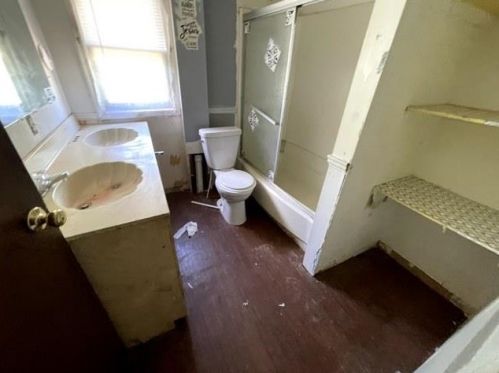 484 Walnut Rd, Covington KY  41015-2371 exterior