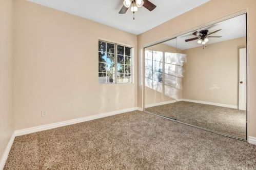 451 Kelly Ln, Colton CA  92324-2017 exterior