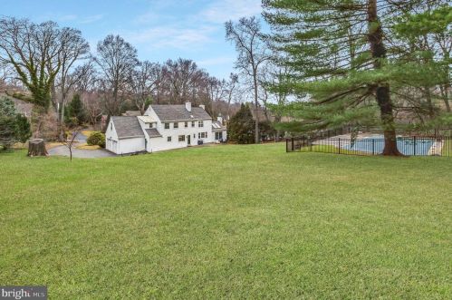 536 Woodlea Ln, Berwyn PA 19312-1458 exterior