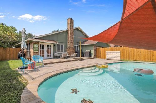 1903 Eastfield Dr, Richardson TX  75081-5435 exterior