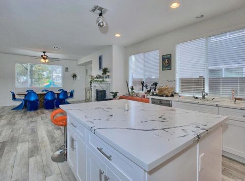33358 Embassy Ave, Temecula CA  92592-1320 exterior