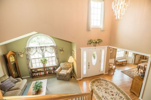 12 Country Meadow Rd, Hackettstown NJ  07840-5205 exterior