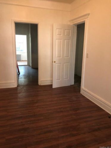 1729 Van Buren St, Bronx, NY 10460-2612