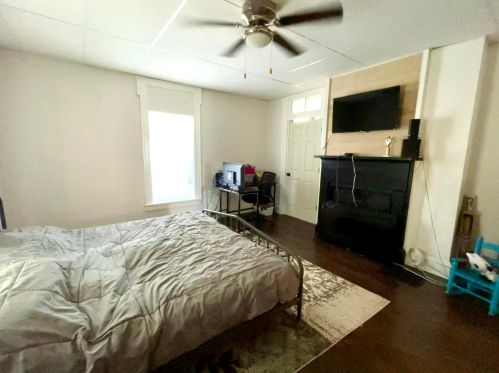 1023 Washington Ave, Washington Court House OH  43160-2057 exterior