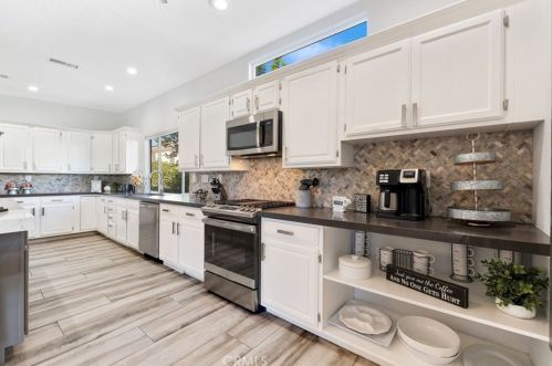 78720 Avenida La Fonda, La Quinta CA  92253-2805 exterior