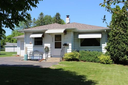 2206 Vine St, Eau Claire, WI 54703-4938