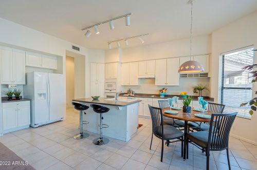 4608 Molly Ln, Cave Creek AZ  85331-6691 exterior