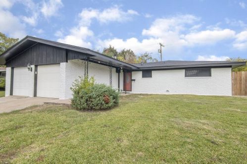 916 San Jacinto Ave, Texas City, TX 77590-5543