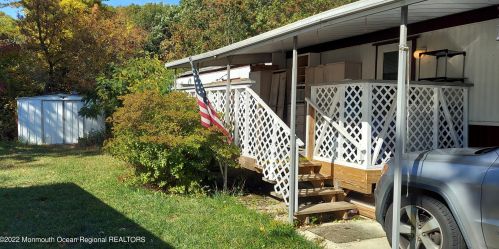 44 Douglas Dr, Jackson Twp NJ 08527-3519 exterior