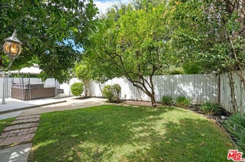 4841 Tyrone Ave, Van Nuys CA 91401-5126 exterior