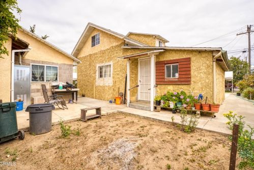 4973 Strickland Dr, Oxnard CA  93036-1052 exterior