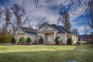 119 Silver Strand Trl, Huntsville, AL 35806-4710