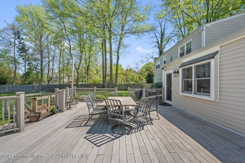 99 Leonard Ave, Leonardo NJ  07737-1538 exterior