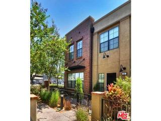 519 Maple Ave, Orange, CA 92866-1107