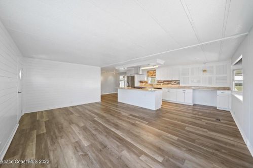 738 Lark Dr, Sebastian FL  32976-7224 exterior