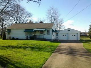 76 Erie St, New Lyme, OH 44047-1333