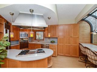 800 Dorland Rd, Saint Paul, MN 55119-5836