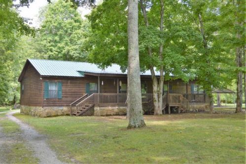 2385 Newcut Rd, Columbia, TN 38401-7851
