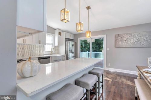 320 Maple Ave, Camden NJ  08109-2622 exterior