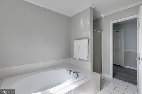 3819 Vincent Dr, Collegeville PA  19426-3058 exterior