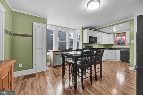 987 Baltimore St, Hanover PA  17331-4413 exterior