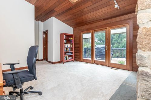 1006 Gwilym Cir, Berwyn PA  19312-2237 exterior