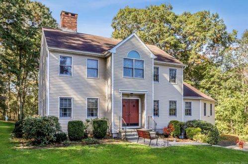 38 Toddy Hill Rd, Sandy Hook, CT 06482-1337