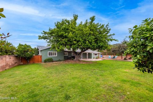 3360 Big Spg Ave, Simi Valley CA 93063-1316 exterior