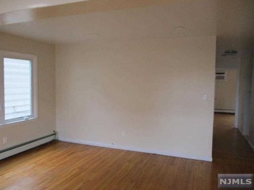 731 Probst Ave, Fairview NJ  07022-1045 exterior
