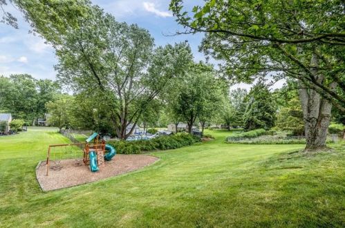 167 Orchard Dr, Canonsburg PA  15317-3331 exterior