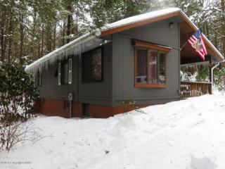 90 Balsam Way, Palmerton, PA 18071-5202