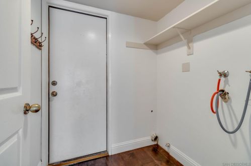 8886 La Cartera St, San Diego CA 92129-3310 exterior