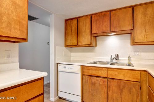 7611 12th Pl, Phoenix AZ  85020-4540 exterior