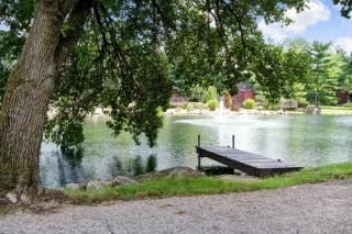 322 Lakeside Dr, Westerville, OH 43081-3044