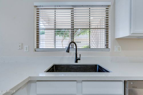 3271 Woodside Way, Gilbert AZ 85297-9315 exterior