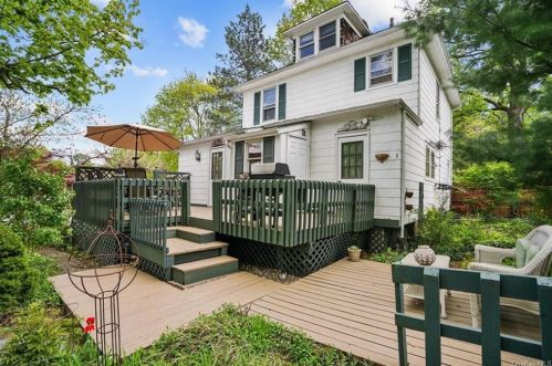 33 Galloway Rd, Warwick NY  10990-1629 exterior