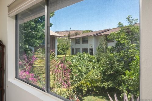 6532 Bell Blf Ave, San Diego CA 92119-1012 exterior