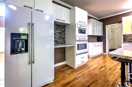 2 Dogwood Ln, Wallingford CT 06492-1953 exterior