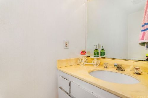 2422 Chapman St, Lomita CA  90717-2311 exterior