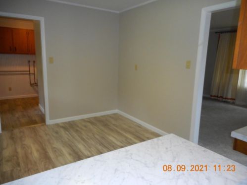 8383 Cheviot Rd, Cincinnati OH  45247-3803 exterior