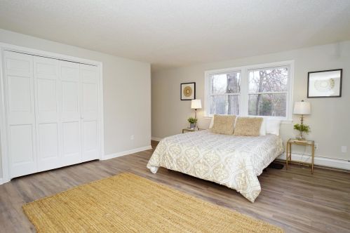 43 Joseph Rd, Salem NH  03079-2021 exterior