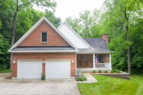 901 Kerns Dr, Liberty Township, OH 45036