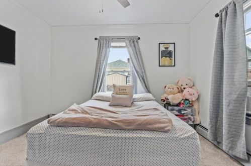 147 Unit St, Providence RI  02909-3929 exterior