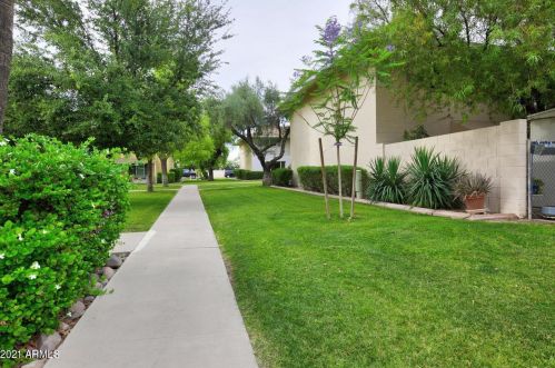 6119 Granite Reef Rd, Scottsdale AZ  85250-5868 exterior