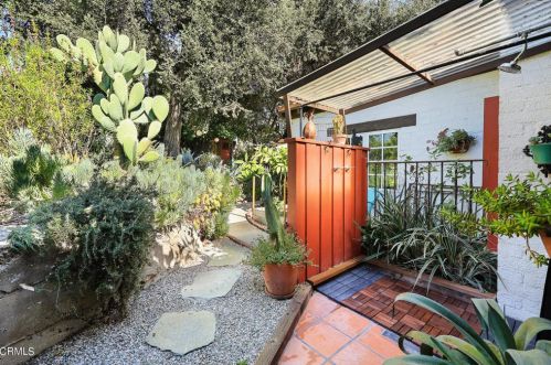 2919 Lake Ave, Altadena CA  91001-1621 exterior